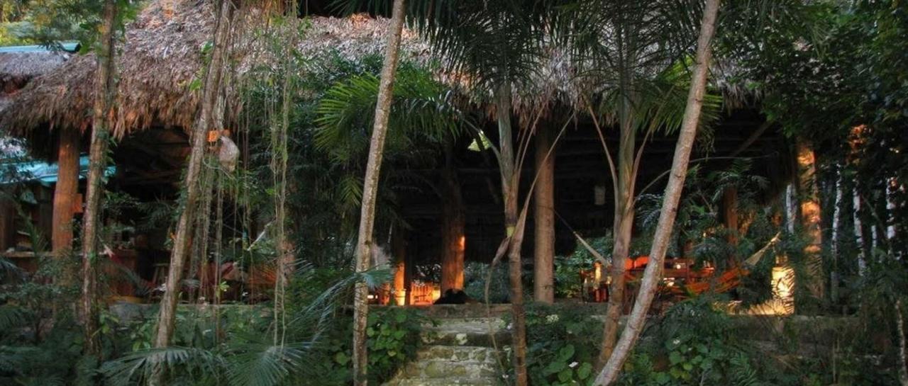 Laguna Yaxha Ecolodge El Sombrero מראה חיצוני תמונה