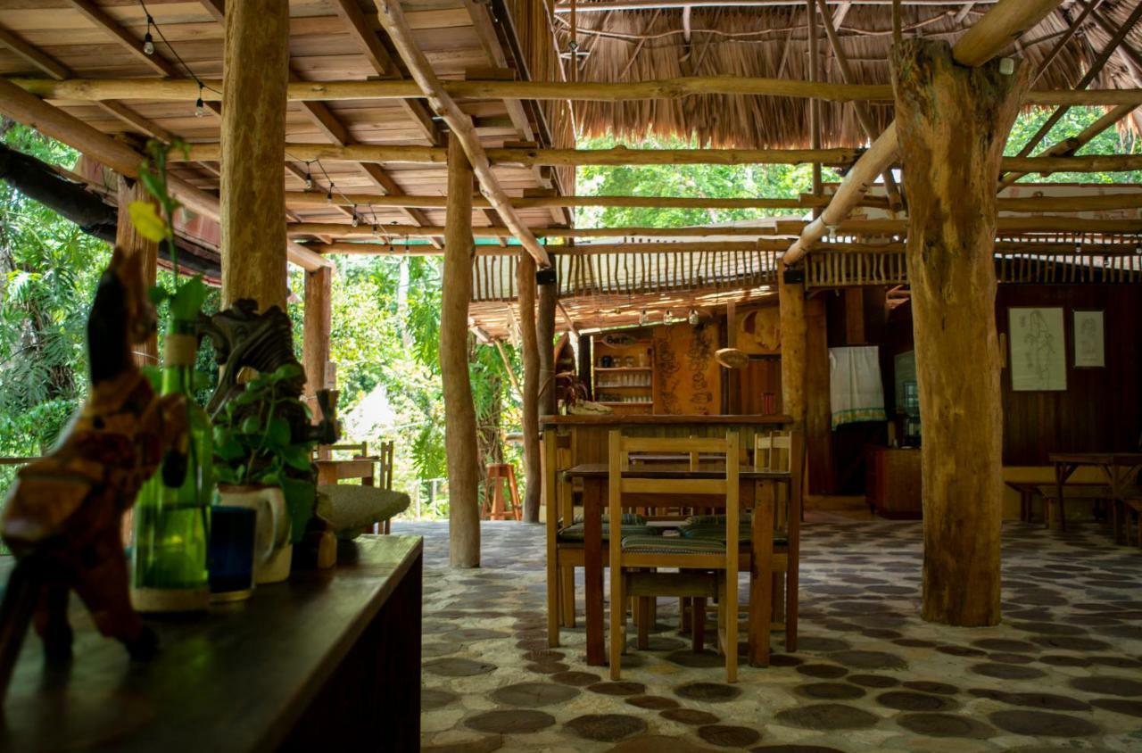 Laguna Yaxha Ecolodge El Sombrero מראה חיצוני תמונה